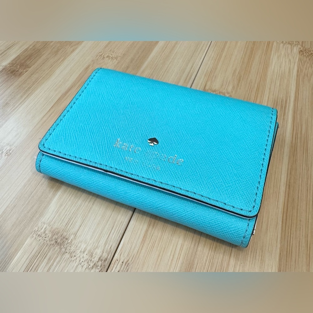 Kate Spade - Small Wallet - Color: Mint